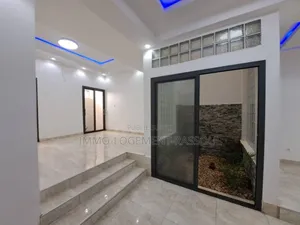 6chbre Villa dans , Almadies à Louer