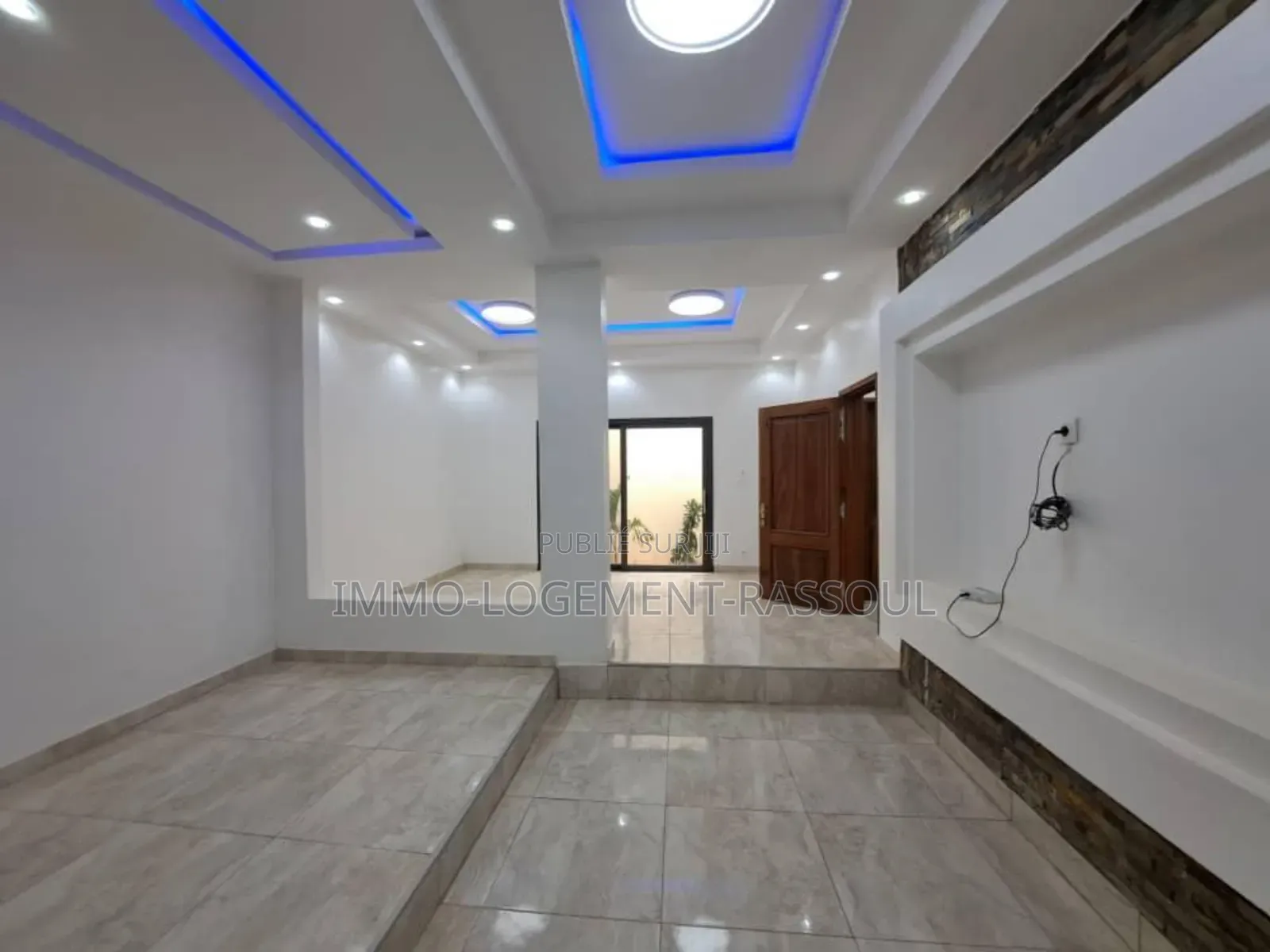 6chbre Villa dans , Almadies à Louer