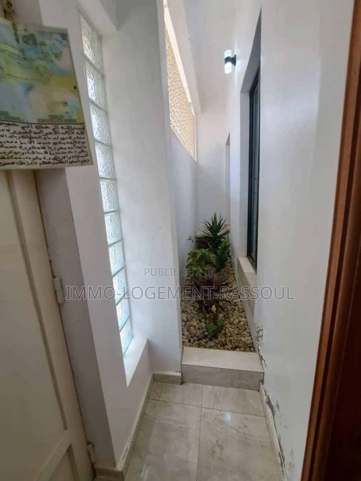 6chbre Villa dans , Almadies à Louer