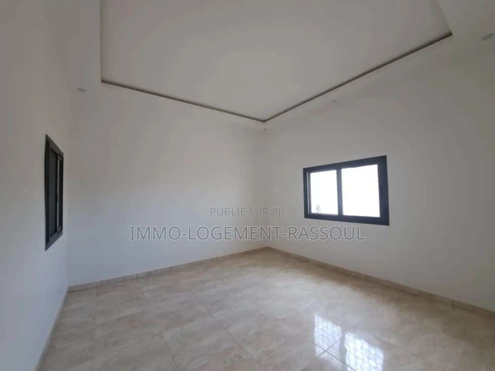 6chbre Villa dans , Almadies à Louer