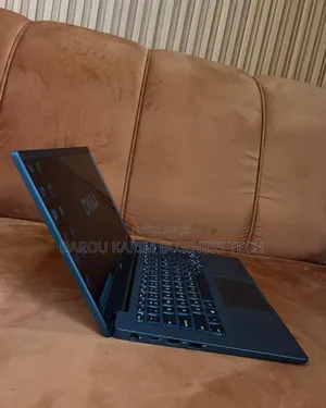 New Ordinateur Portable Dell Latitude 7400 32GB Intel Core I7 SSD 512GB