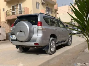 Toyota Land Cruiser Prado 2013 Gris