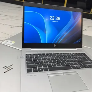 New Ordinateur Portable HP EliteBook 735 G5 16GB AMD Ryzen 7 SSD 512GB