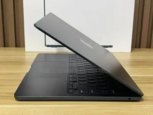 New Apple MacBook Air 2022 M2 8GB Apple M2 SSD 512GB