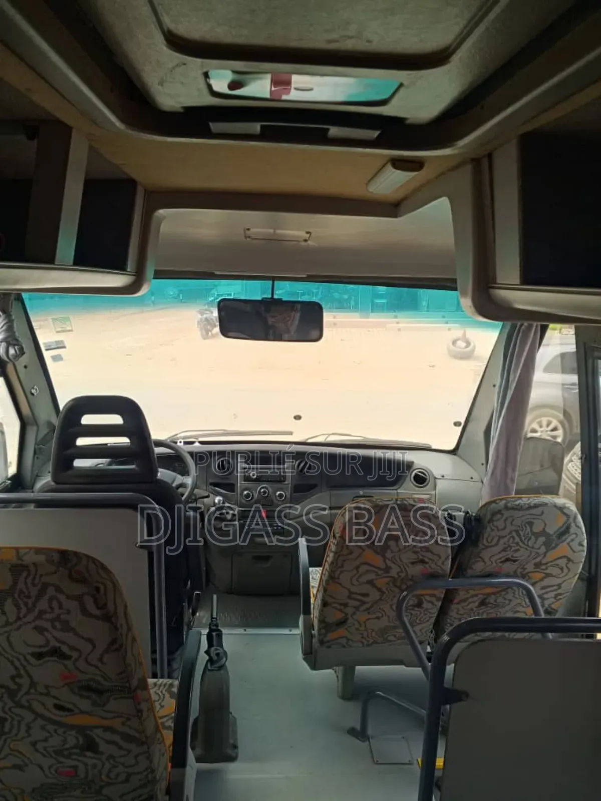 Iveco Quotidien 2016 Blanc cassé