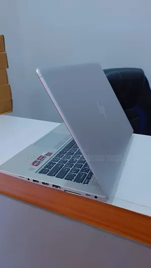 New Ordinateur Portable HP EliteBook 745 G6 16GB AMD Ryzen 7 SSD 512GB