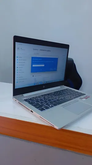 New Ordinateur Portable HP EliteBook 745 G6 16GB AMD Ryzen 7 SSD 512GB