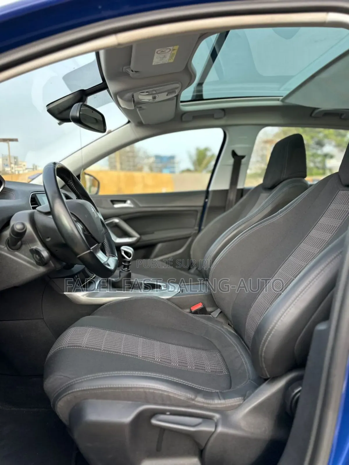 PEUGEOT 308 2018 Bleu