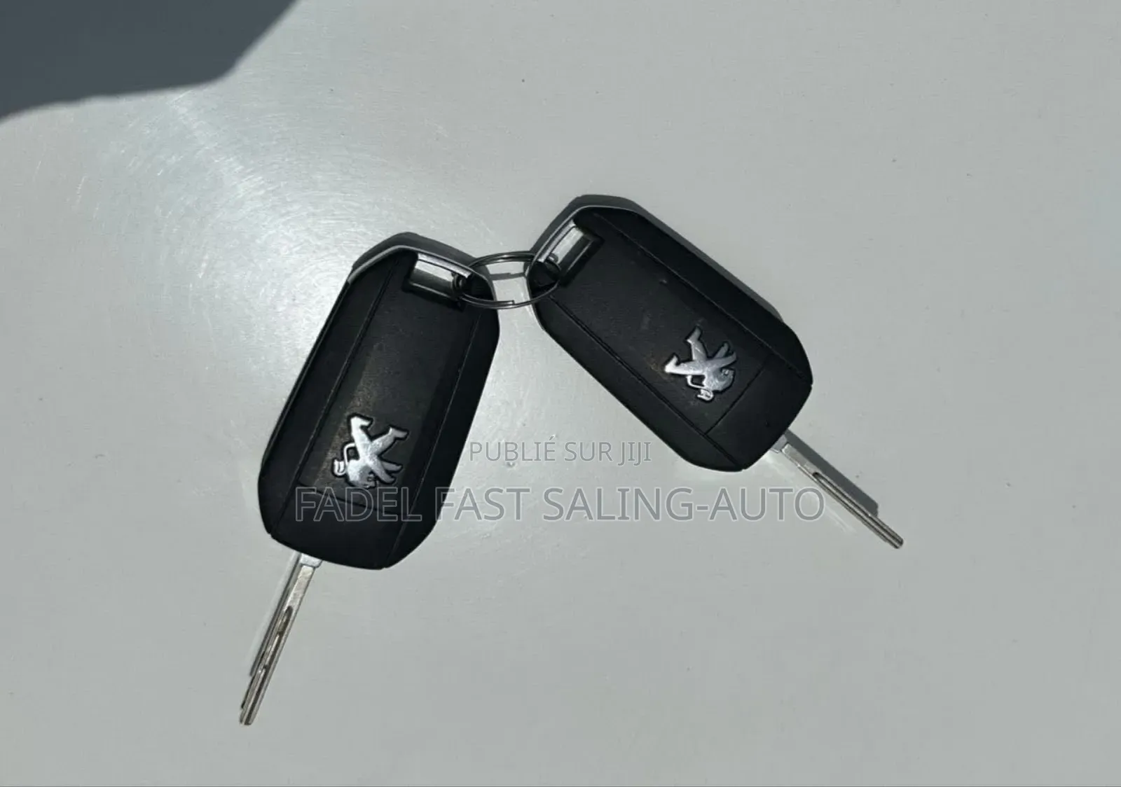 PEUGEOT 308 2018 Bleu