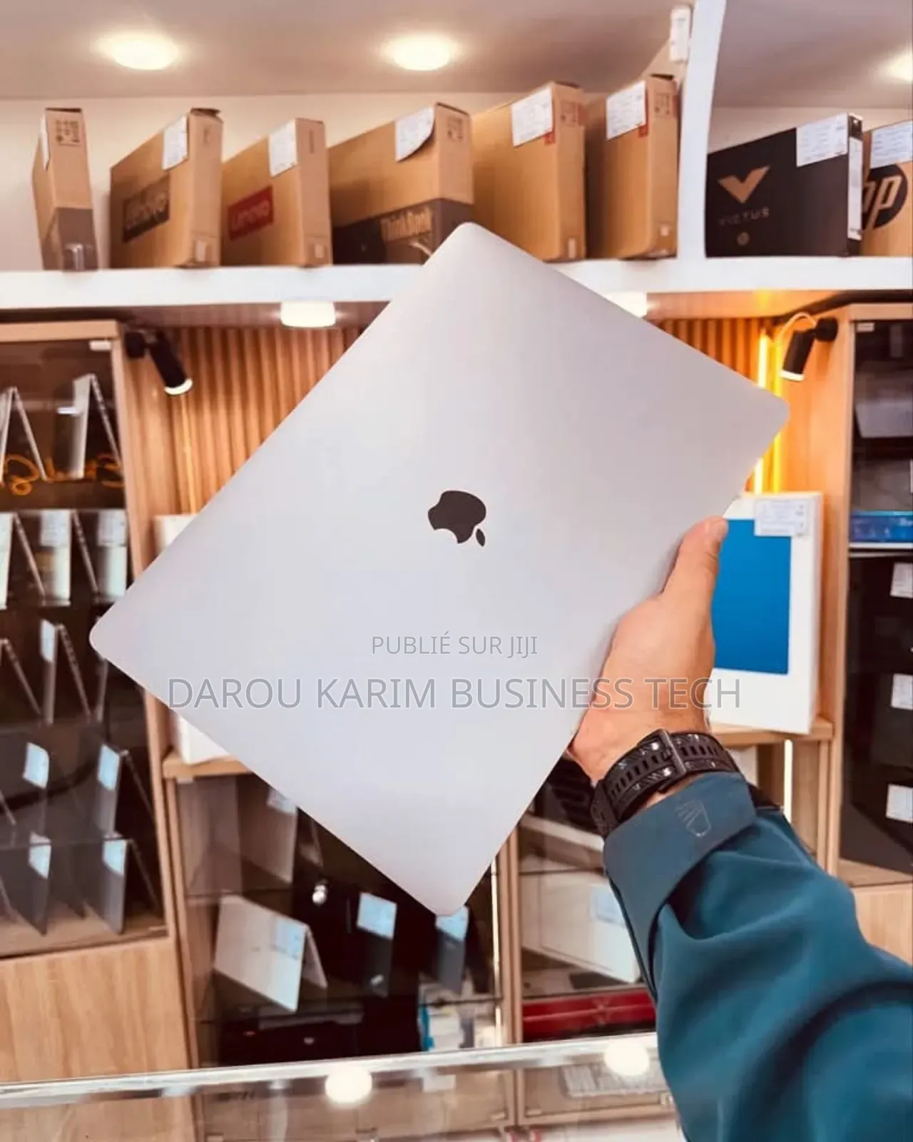 New Apple MacBook Pro 2019 16GB Intel Core I7 SSD 512GB