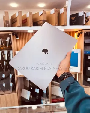 New Apple MacBook Pro 2019 16GB Intel Core I7 SSD 512GB