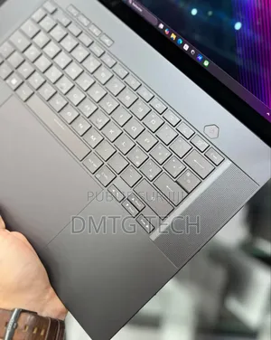 New Asus ROG Zephyrus G16 16GB Intel Core Ultra 7 SSD 512GB