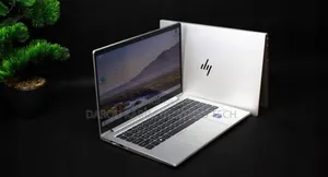 Photo - New Ordinateur Portable HP 630 32GB Intel Core I7 SSD 512GB