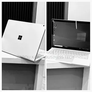 New Microsoft Surface Book 2 8GB Intel Core I5 SSD 256GB