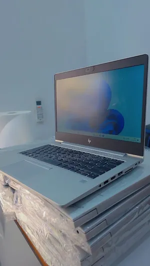 Photo - New Ordinateur Portable HP EliteBook 735 G5 16GB AMD Ryzen 7 SSD 512GB