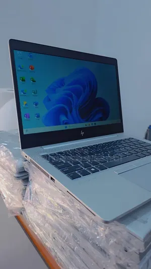 New Ordinateur Portable HP EliteBook 735 G5 16GB AMD Ryzen 7 SSD 512GB