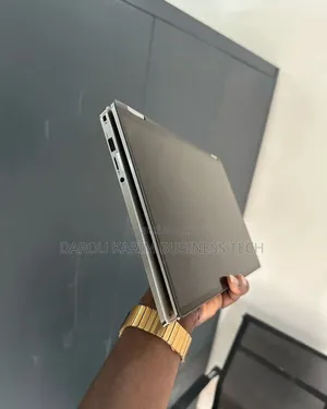 Ordinateur Portable Dell Latitude 7400 16GB Intel Core I7 SSD 512GB