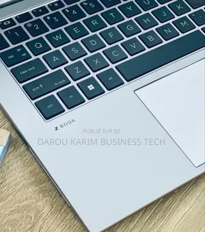 New HP ZBook Firefly G8 16GB Intel Core I7 SSD 512GB