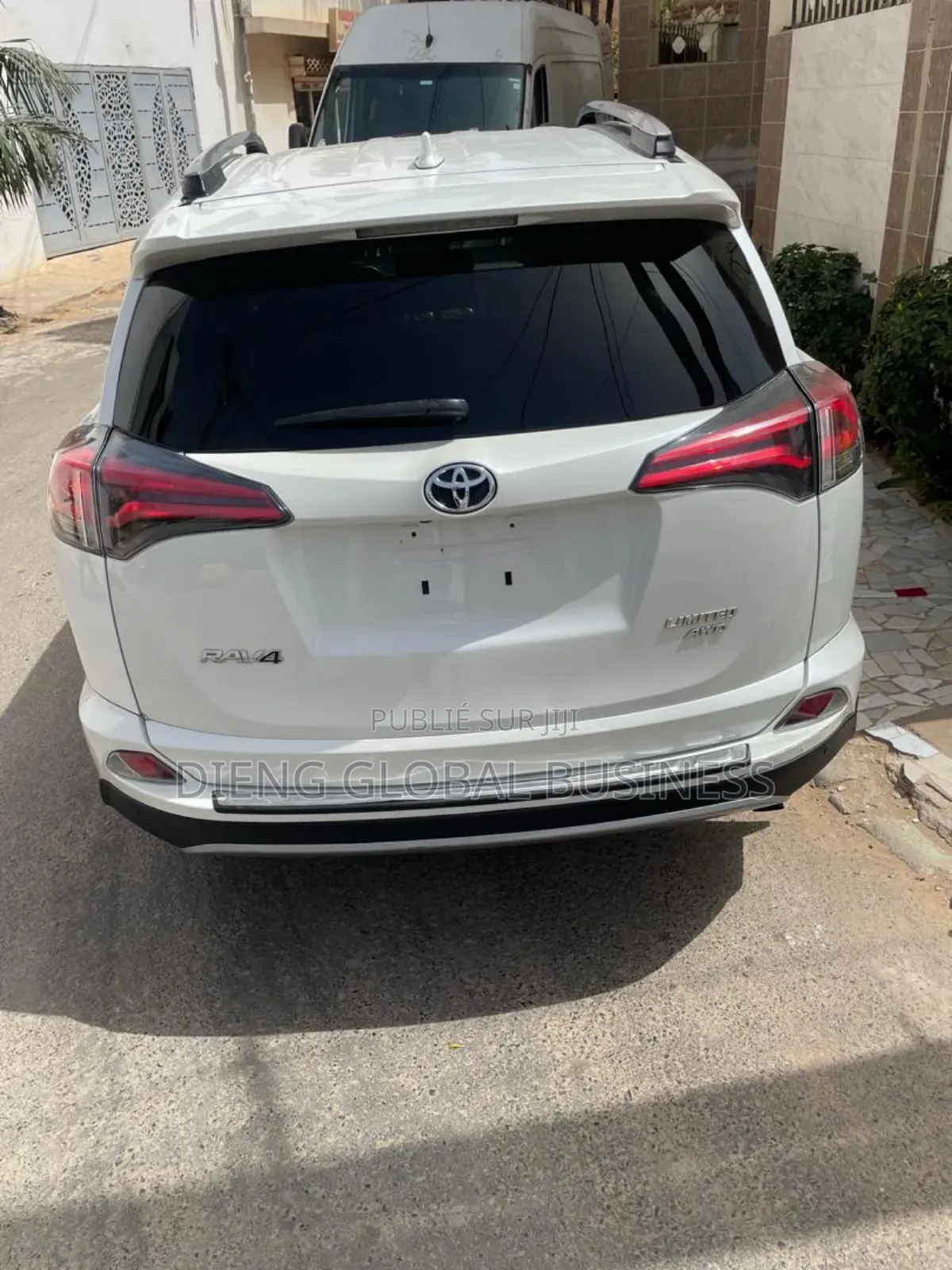 Toyota RAV4 Limited 4dr SUV AWD (2.5L 4cyl 6A) 2018 Blanc