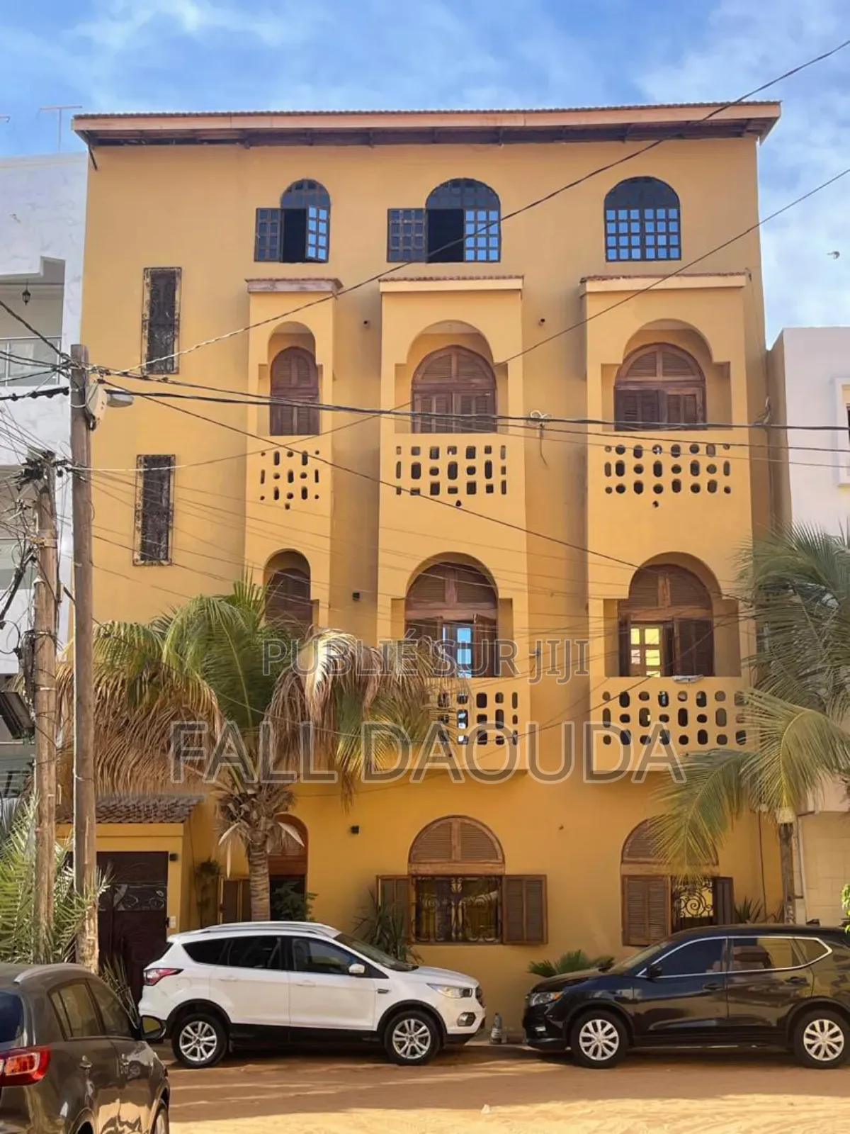 5chbre Villa dans Villa, Grand Dakar à Vendre