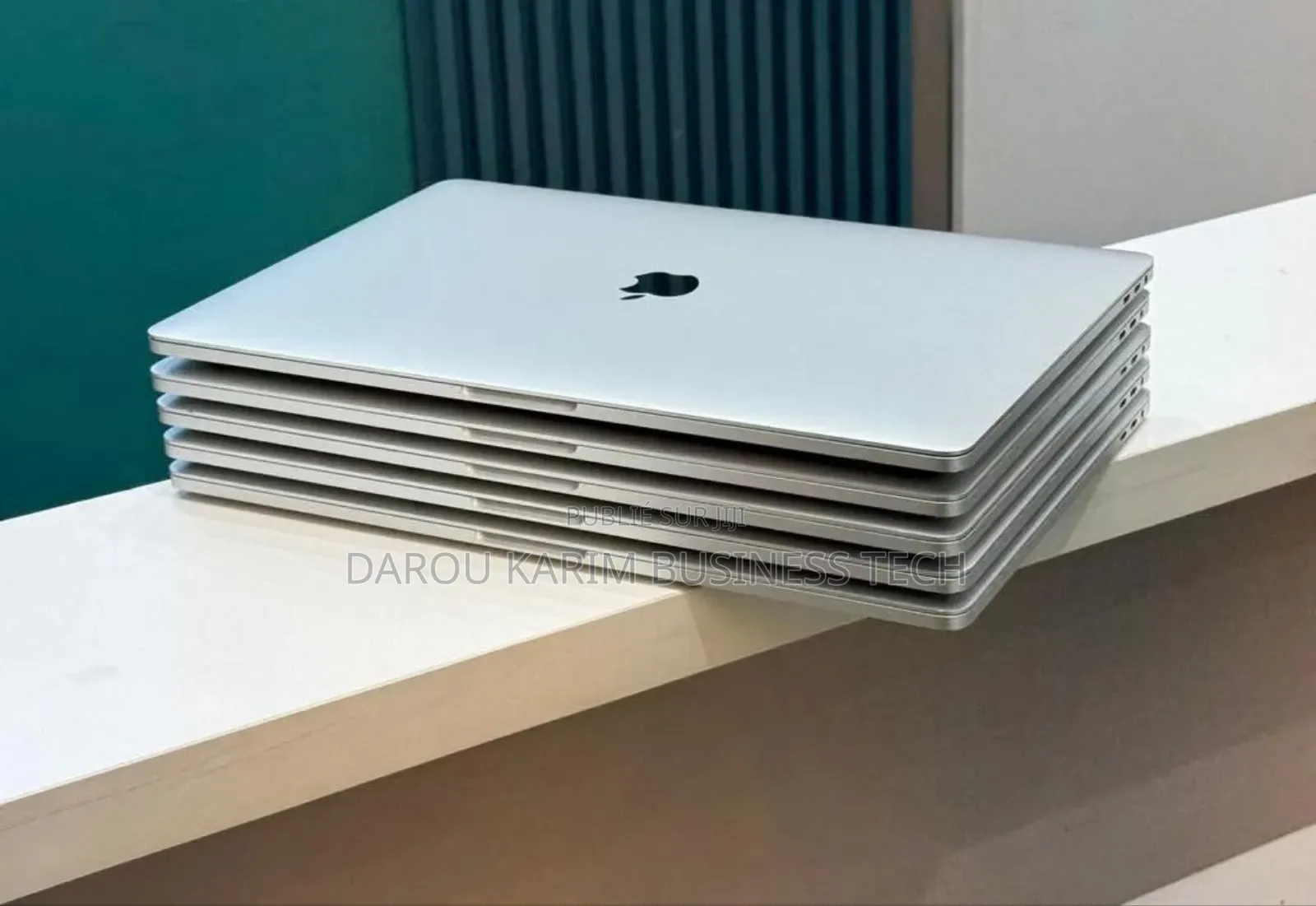 New Apple MacBook Pro 2017 16GB Intel Core I7 SSD 512GB