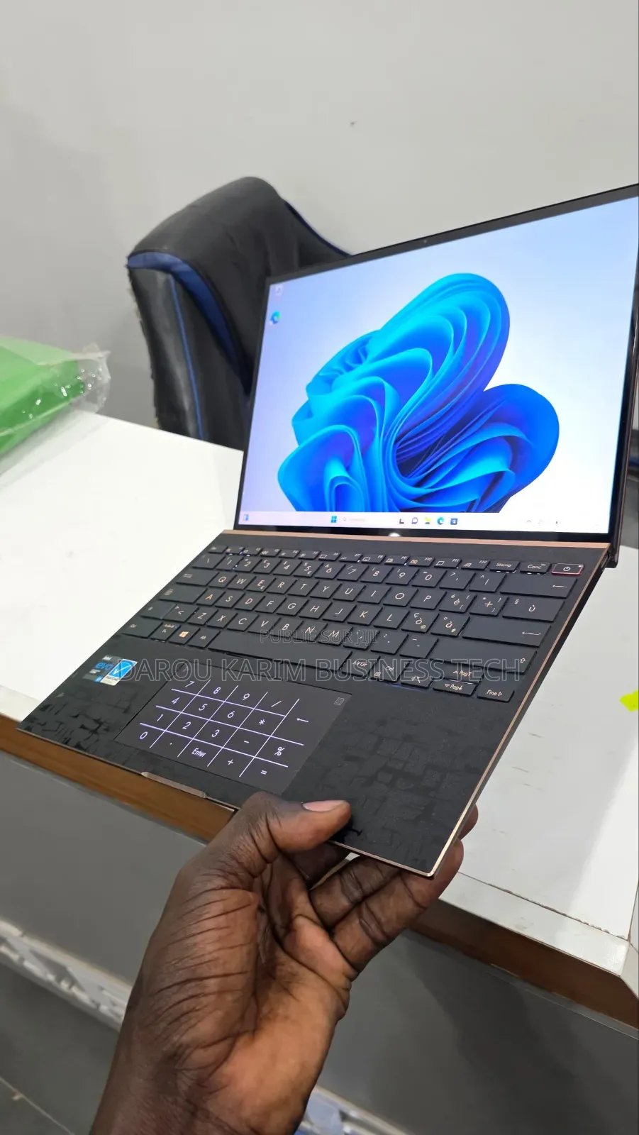 New Ordinateur Portable Asus ZenBook UX301LA 16GB Intel Core I7 SSD 1T