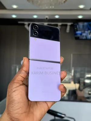 New Samsung Galaxy Z Flip4 256 GB Autre