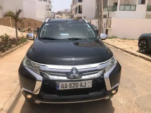 Photo - Mitsubishi Pajero V80 3.2 DI-D 2019 Noir