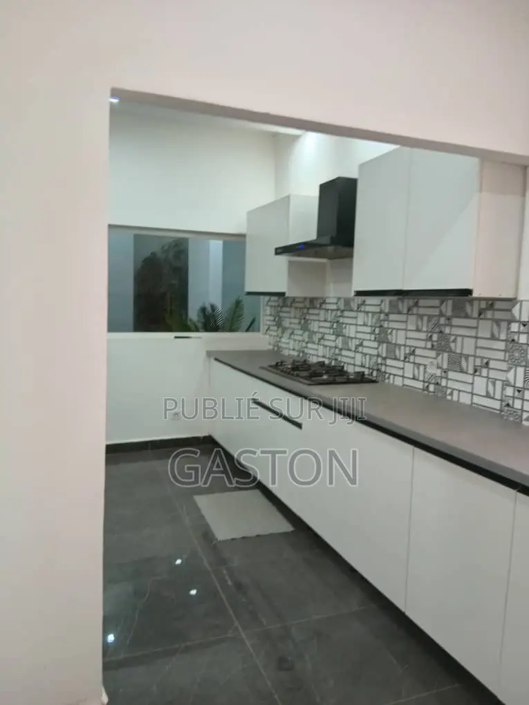 3chbre Blocs d'appartements dans Katos Immo, Fann-Point E-Amitié