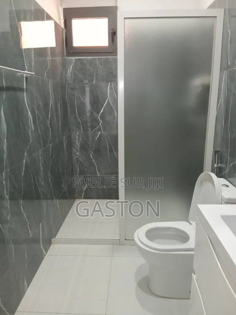 3chbre Blocs d'appartements dans Katos Immo, Fann-Point E-Amitié