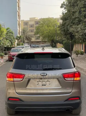 Kia Sorento 4dr SUV 2016 Gris