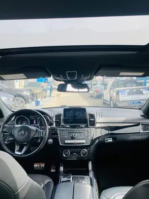 Mercedes-Benz GLE-Class 2018 Bleu