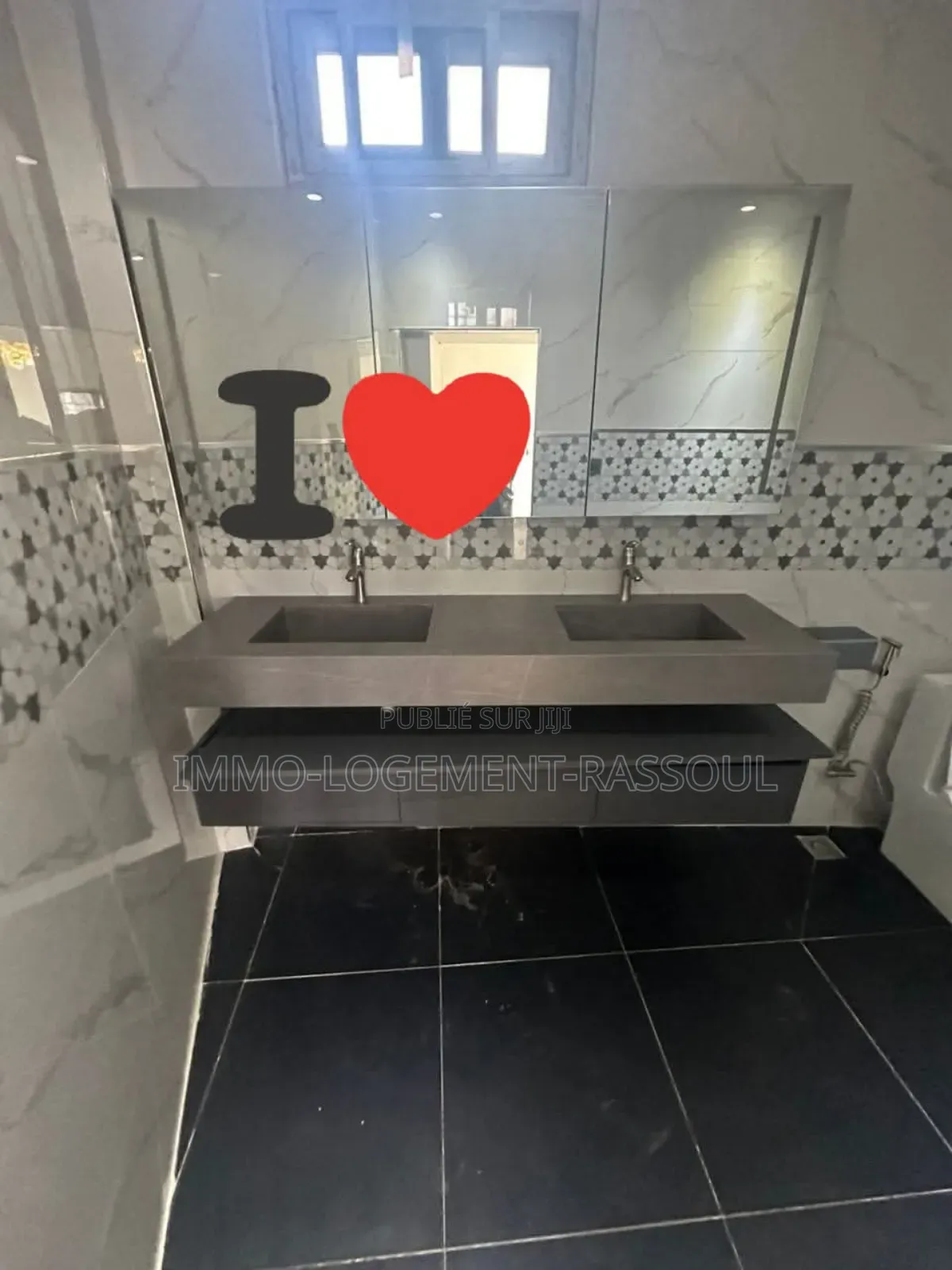 3chbre Appartement dans , Almadies à Louer