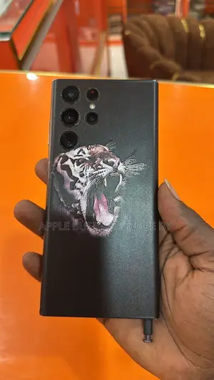 New Samsung Galaxy S22+ 5G 128 GB Noir