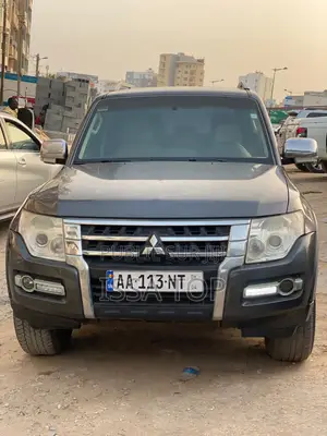 Photo - Mitsubishi Pajero 2015 Noir