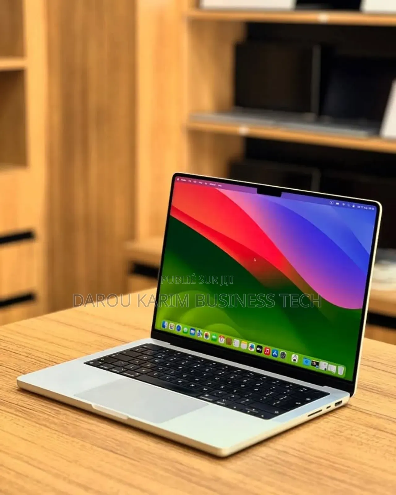 New Apple MacBook Pro 2020 M1 16GB Apple M1 Pro SSD 512GB