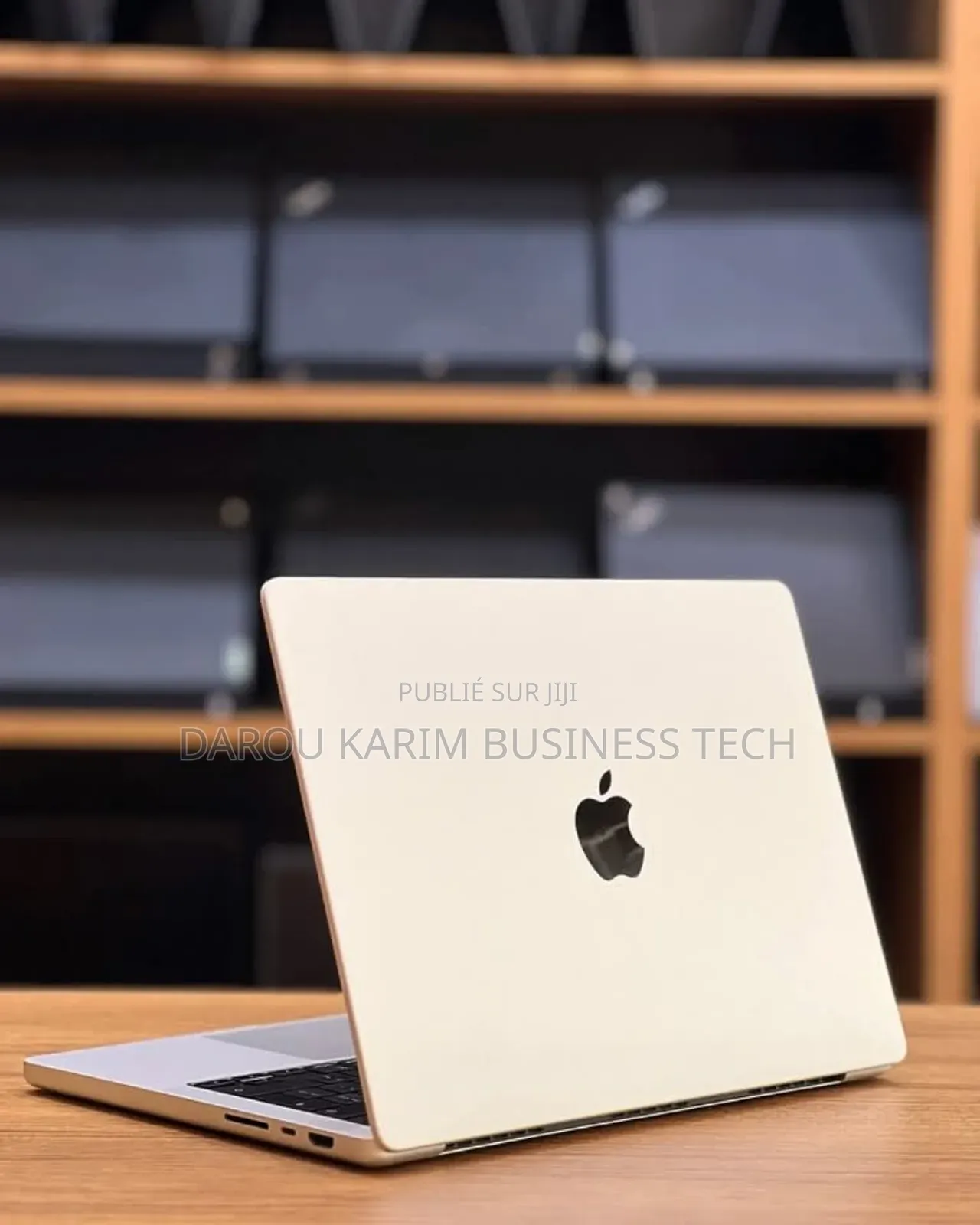 New Apple MacBook Pro 2020 M1 16GB Apple M1 Pro SSD 512GB