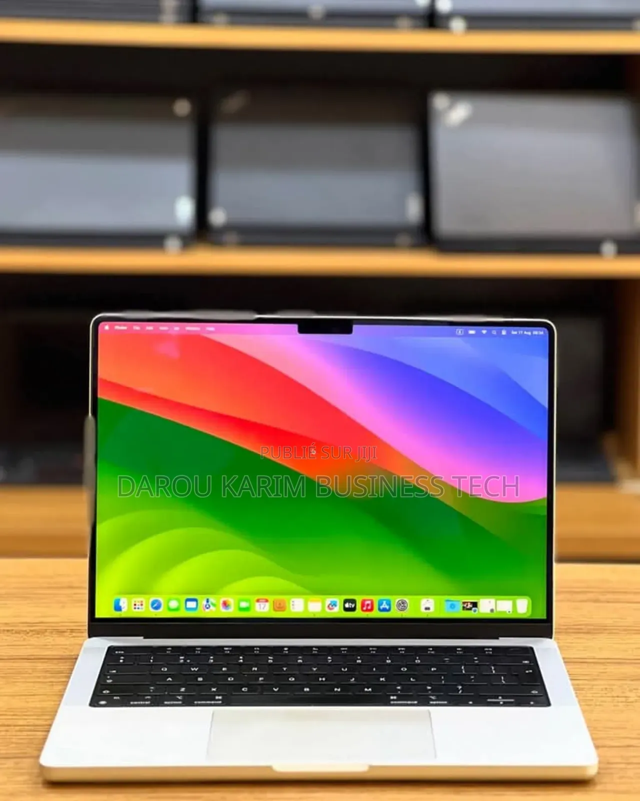 New Apple MacBook Pro 2020 M1 16GB Apple M1 Pro SSD 512GB