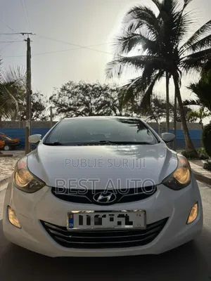 Photo - Hyundai Elantra 2014 Blanc