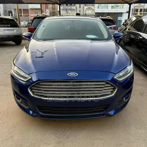 Photo - Ford Fusion 2016 Bleu