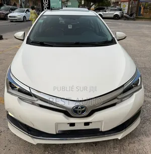 Photo - Toyota Corolla 2018 Blanc