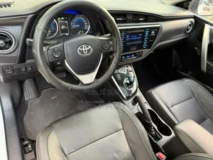 Toyota Corolla 2018 Blanc