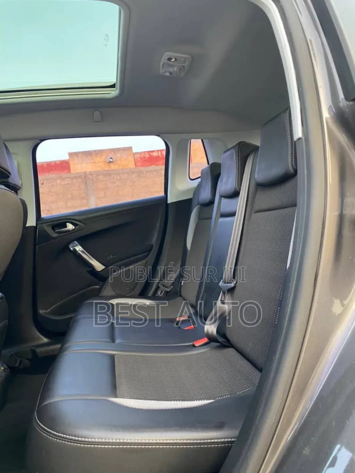 PEUGEOT 2008 2017 Gris