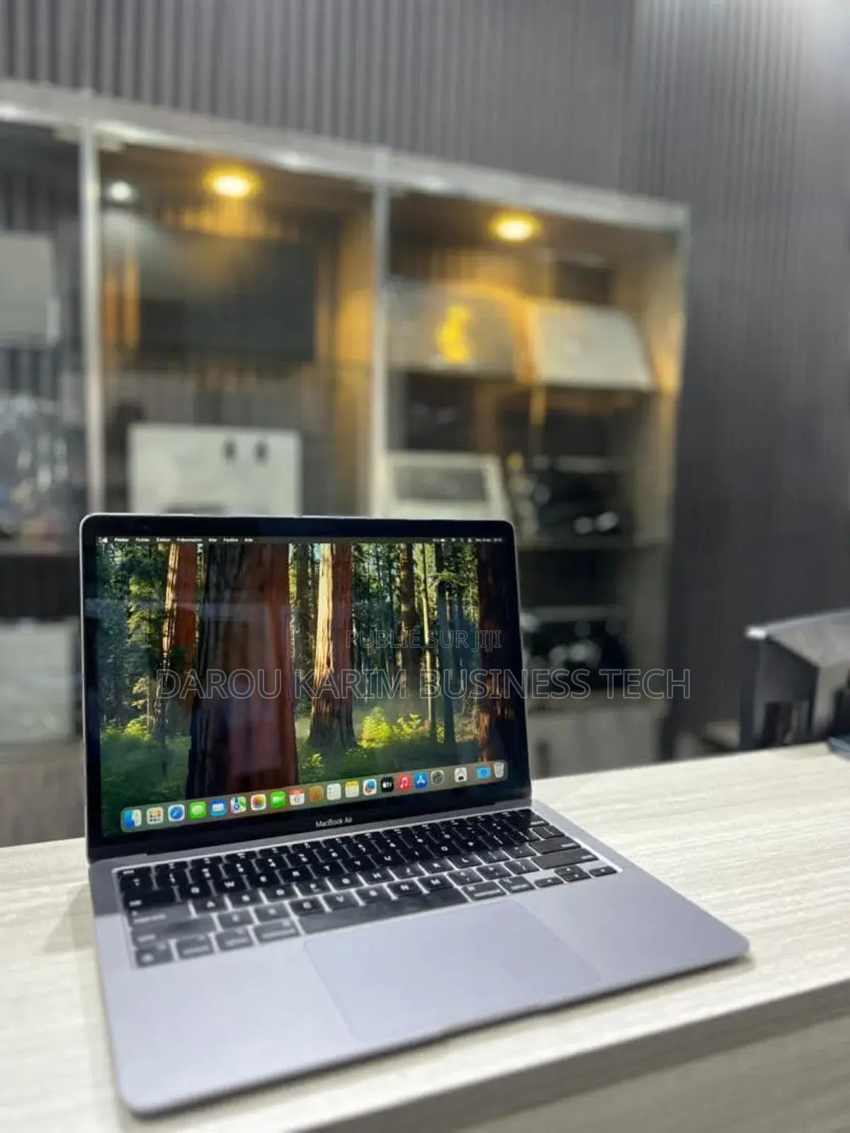 New Apple MacBook Air 2020 M1 8GB Apple M1 SSD 256GB