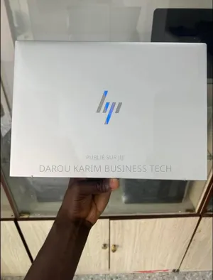 New HP EliteBook 840 G9 16GB Intel Core I7 SSD 512GB