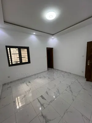 3chbre Appartement dans , Mermoz Sacré-Cœur à Louer