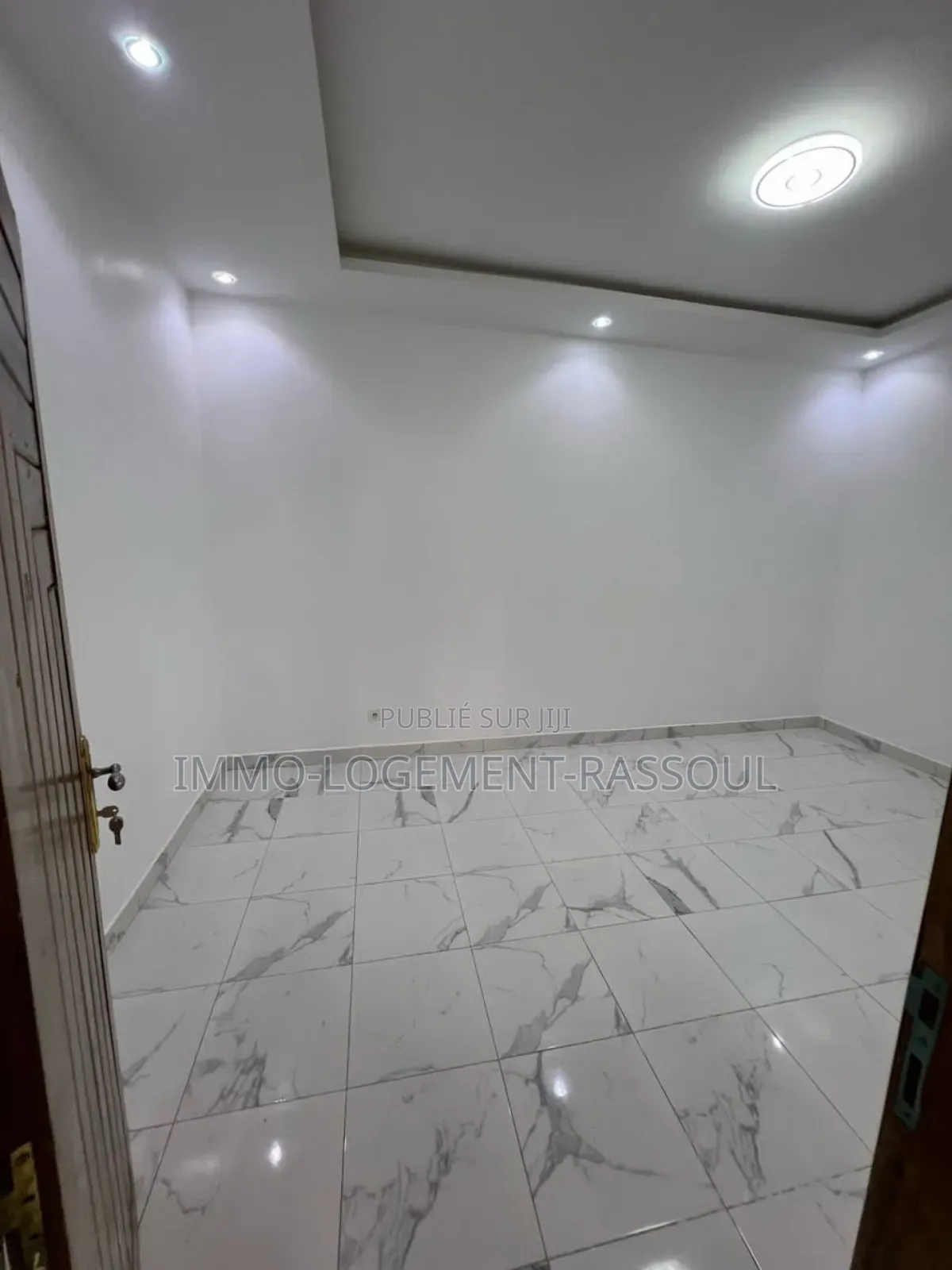 3chbre Appartement dans , Mermoz Sacré-Cœur à Louer