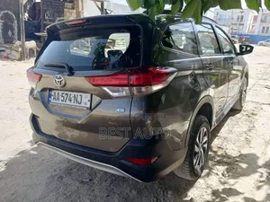 Toyota Rush 2019 Gris