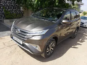 Toyota Rush 2019 Gris