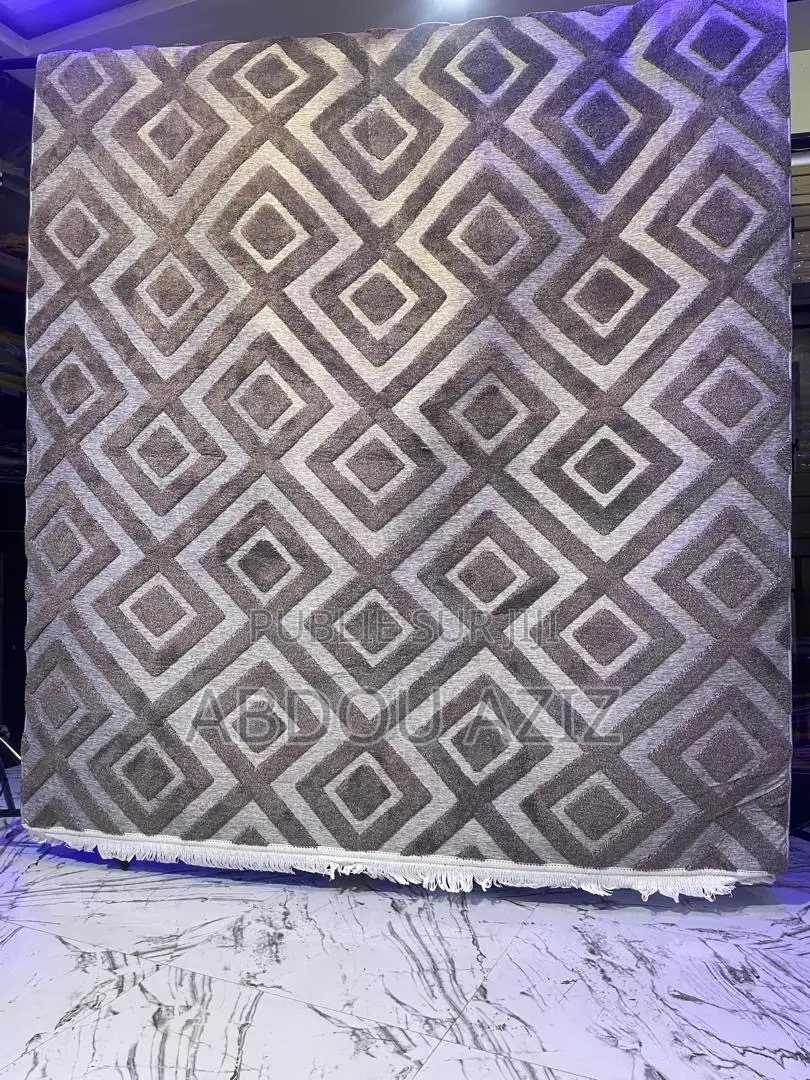 Moquette/5d : Prix 1 À 11 PCS = 11000f*